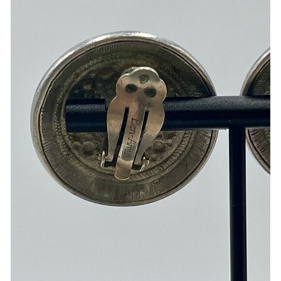 Ben Amun Vintage Silver Tone Textured Dome Round Clip On Earrings - Picture 5 of 11